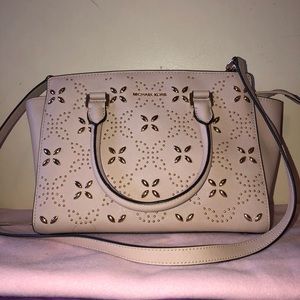 MICHAEL KORS SATCHEL👜💕